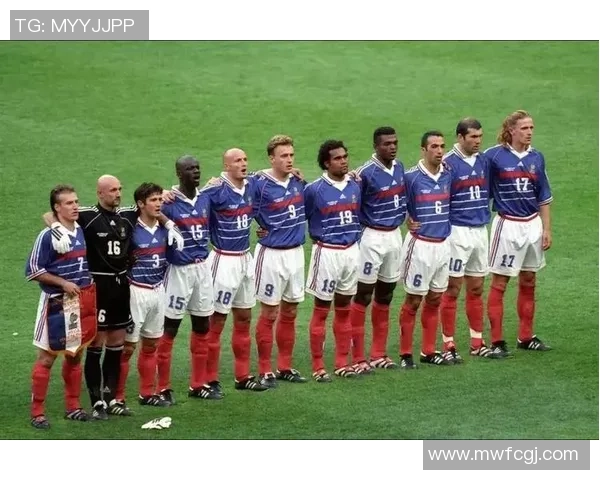 迷失在巴黎的足球明星们他们的名字与传奇故事