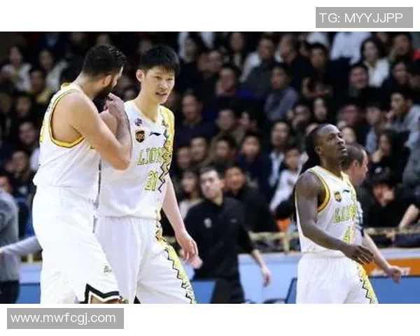 上海网球队以85分领跑世锦赛积分榜展现强劲实力