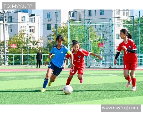 2024足球明星邀请赛激情开启球迷盛宴尽在绿茵场上