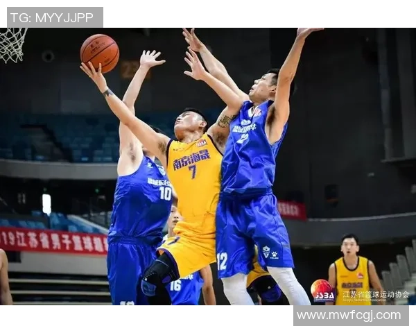 南京篮球队以68分领跑欧锦赛积分榜展现强劲实力 南京篮球队以68分领跑欧锦赛积分榜展现强劲实力