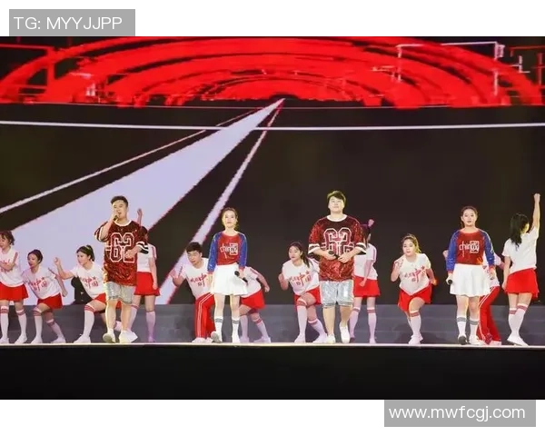 足球明星闪耀春晚舞台展现多才多艺魅力与激情